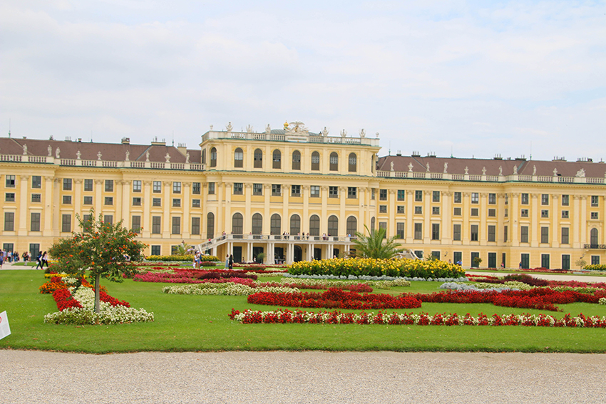 Schloss Schönbrunn, Hinterseite Schloss Schönbrunn, Hinterseite