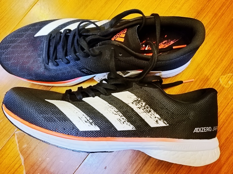 跑鞋]就是要更快-Adidas Adizero Adios5 (Adizero Japan5)的開箱試跑與 