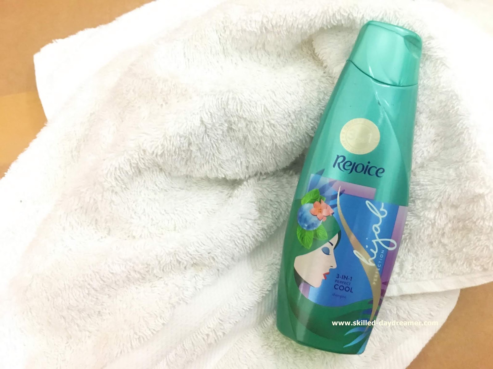 Review Rejoice Hijab Perfection 3in1 Perfect Cool Shampoo Skilled