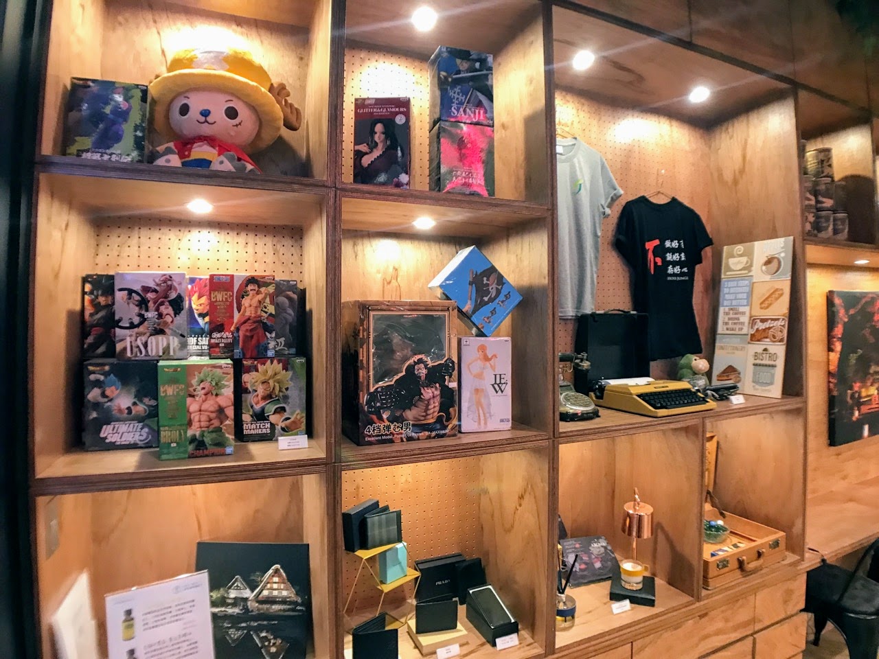 【台南|中西區】Hour Jungle Coworking 共同工作室 (台南中山館)|大媽們不要再吵了!自由工作者的小天地