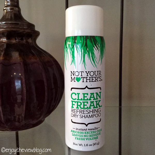 Product Review Not Your Mother's Clean Freak Refreshing Dry Shampoo
