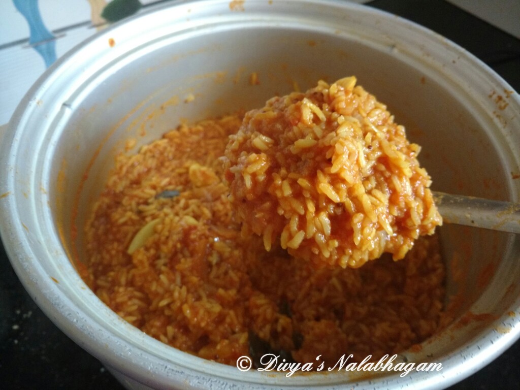 Thakkali Sadam Tomato Rice In Electric Rice Cooker Divya's Nalabhagam