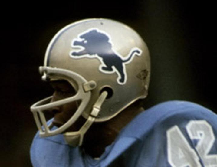 Pro Football Journal Helmet Oddity The Off Silver Color Of The Detroit Lions Helmets In The Early 1970s