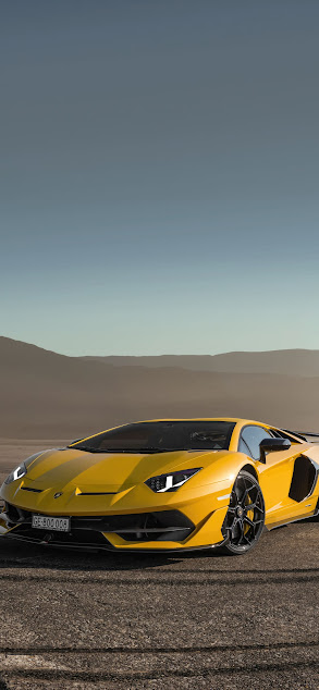 صورة سيارة لامبورجيني صفراء فخمه بدقة عالية 4K