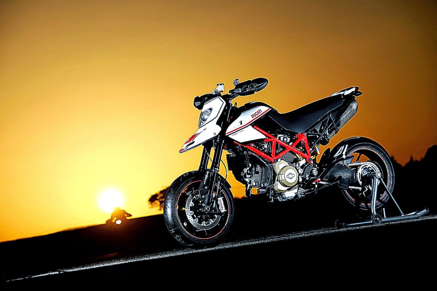 Pics For gt Ducati Hypermotard 2013 Wallpaper