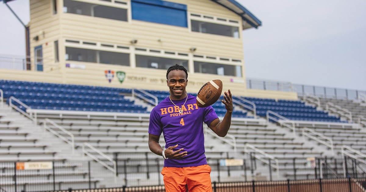 Comin Atcha Hobart College Football Weekly Who Will "Catch On" for Hobart?