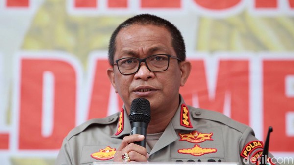 Giliran Panitia-Saksi Nikah Putri Rizieq Diperiksa soal Kerumunan Pagi Ini Giliran Panitia-Saksi Nikah Putri Rizieq Diperiksa soal Kerumunan Pagi Ini