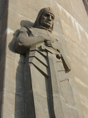 knight statue on the washburn park water tower