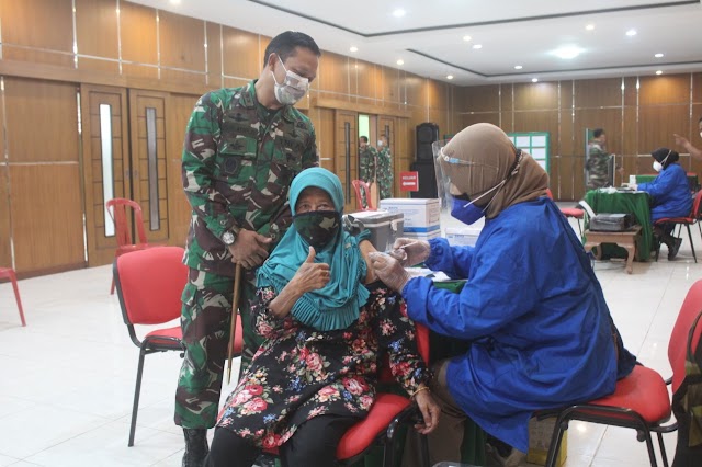 Kodim 0726/Sukoharjo Gelar Serbuan Vaksinasi untuk Purnawirawan, Istri & Warakawuri