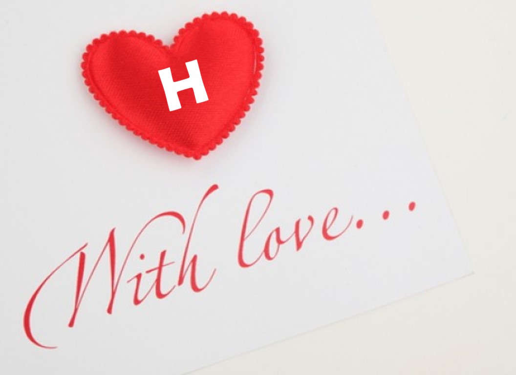 قلوب حب مع حرف h