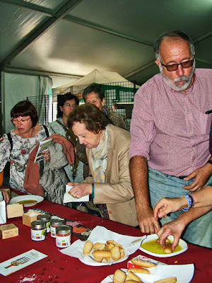 172 Feria del Producto Local Tierra Estella  -  www.casaruralurbasa.com