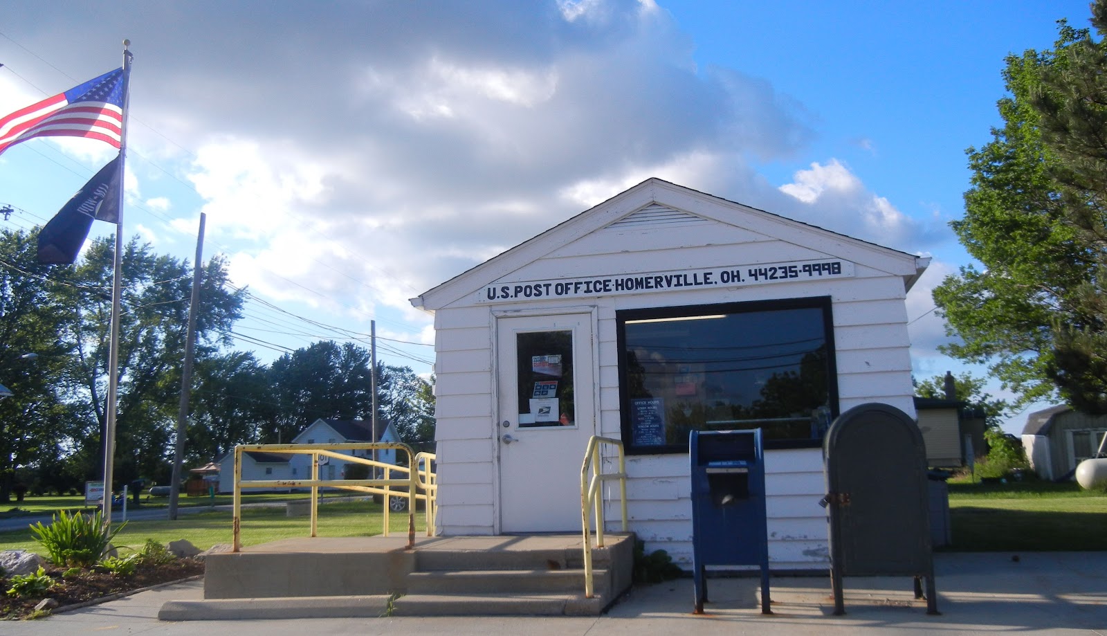 TID·BITS from Splendid Fare Catering Amish Produce Auction in