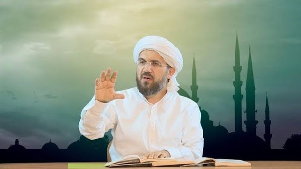 İhsan Şenocak Kimdir? kaç yaşında? aslen nerelidir? babası nereli? biyografisi ve hayatı hakkında kısa bilgiler.. İhsan Şenocak Kimdir? kaç yaşında? aslen nerelidir? babası nereli? biyografisi ve hayatı hakkında kısa bilgiler..