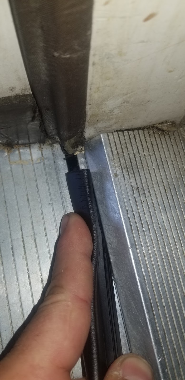 Fixing The bottom seal on an exterior door