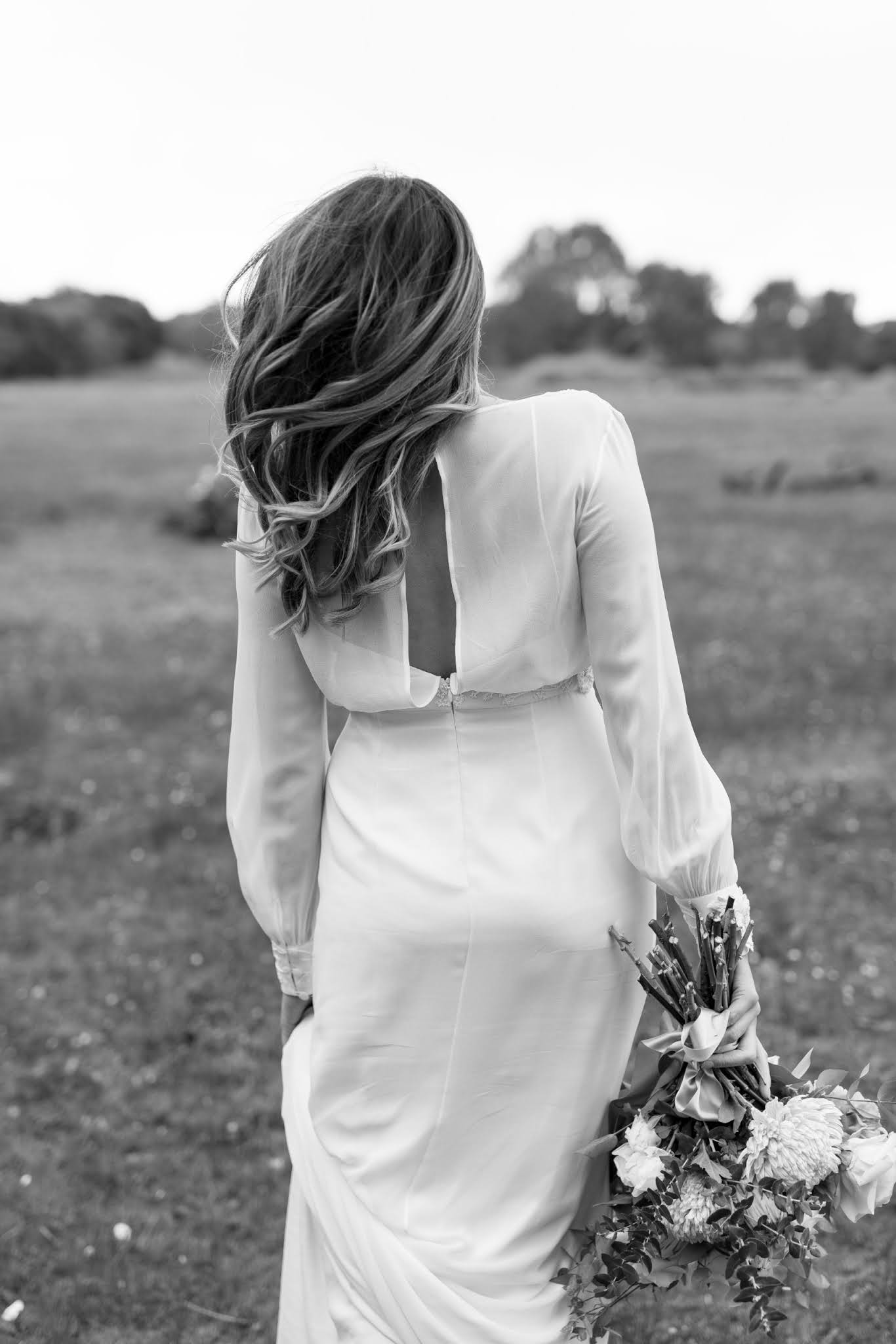 to the aisle australia | fleur de lys bridal editorial kath young photography yallingup wa perth weddings bridal gowns florals bouquet styling tablescape blush pink palette