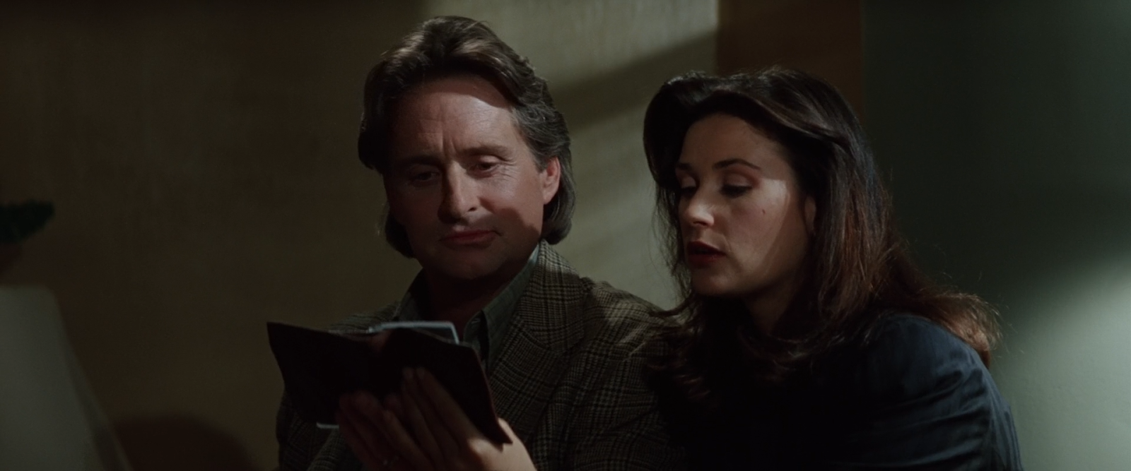 Разоблачение актер. Кэролайн гудолл средь бела дня. Семён лопатин. Разоблачение актер. Высоцкий концерт в мфти 21 февраля 1980 года.