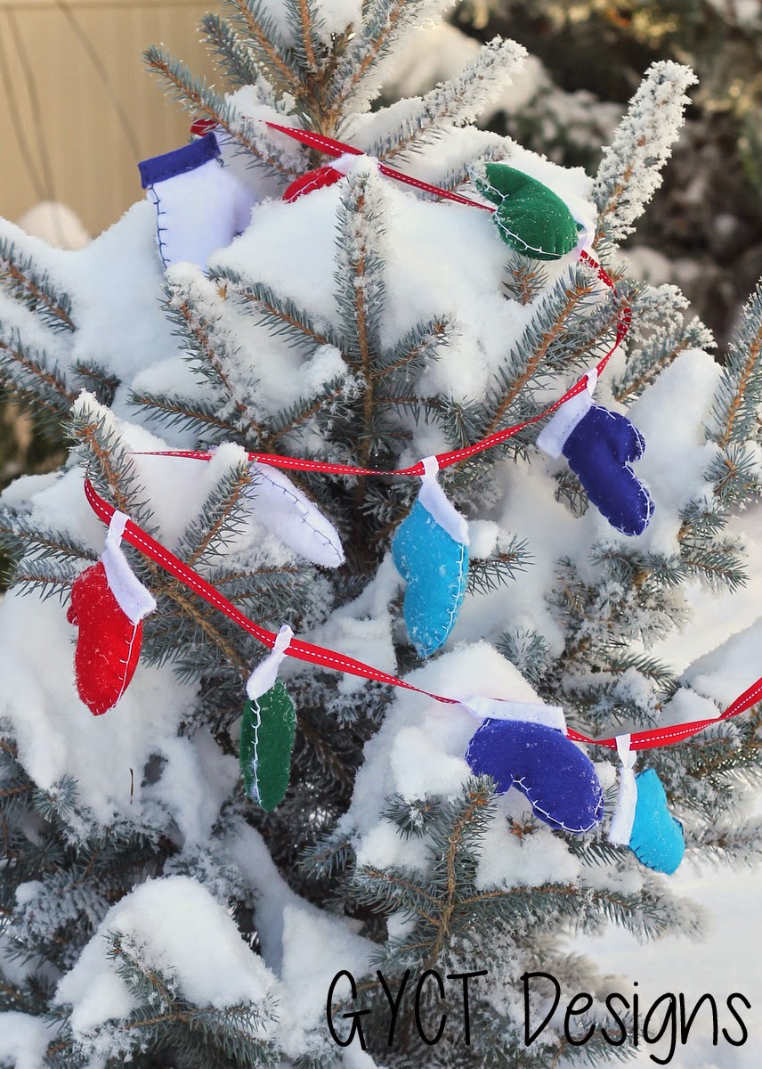Create your own winter decorations with winter mitten garland.  Make it a keepsake by tracing a child's hand each year to see how they grow.