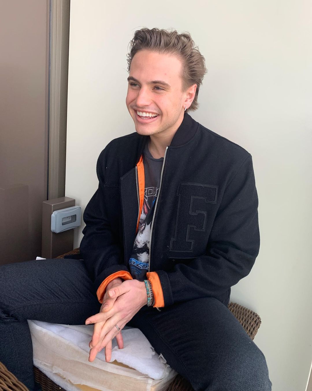 Actor Daniel Mickelson Bio, Age, Wife, Wife, Instagram Actor Daniel Mickelson Bio, Age, Wife, Wife, Instagram