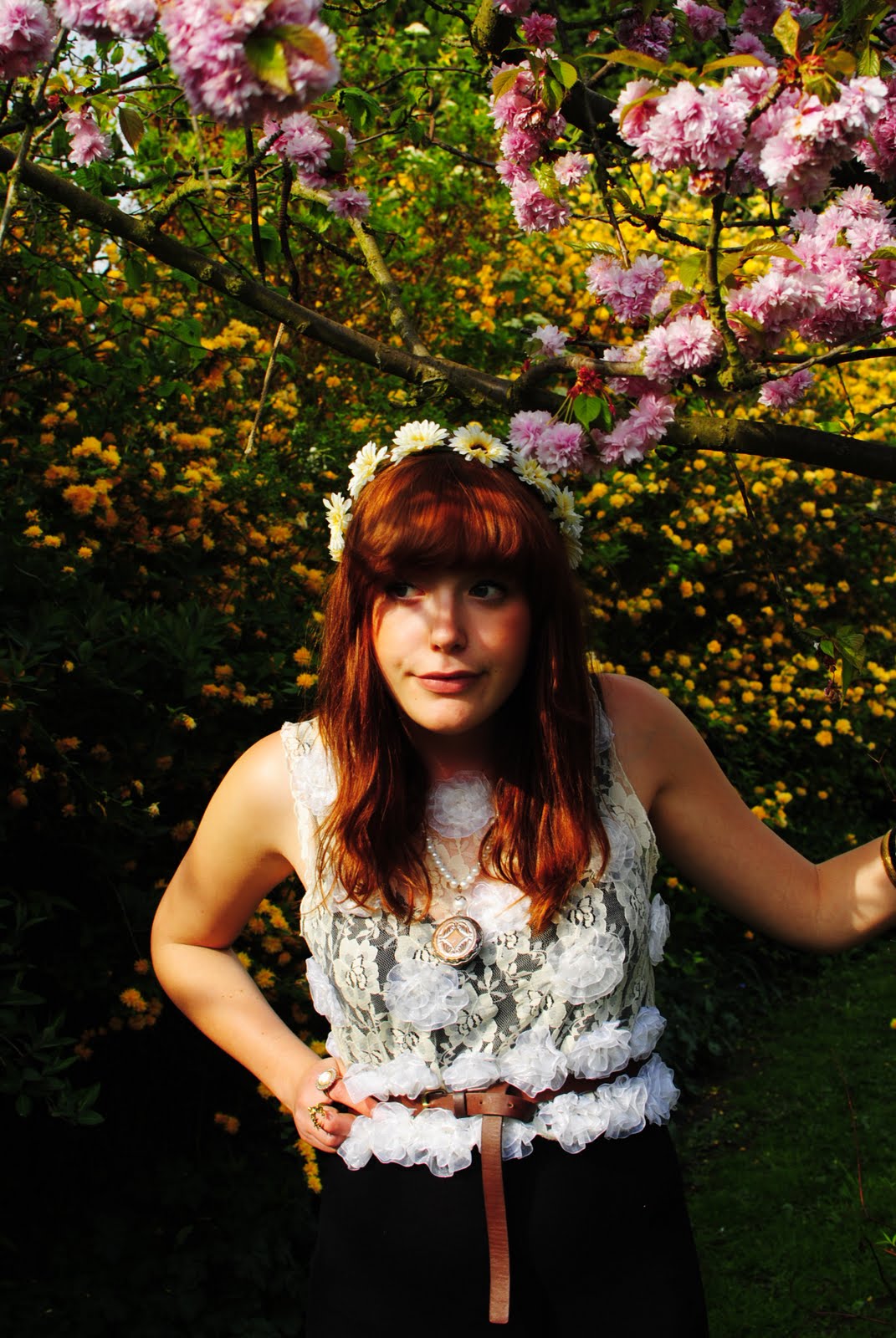 Moi Je Joue I Wish I was a Punk Rocker, with Flowers in my Hair.