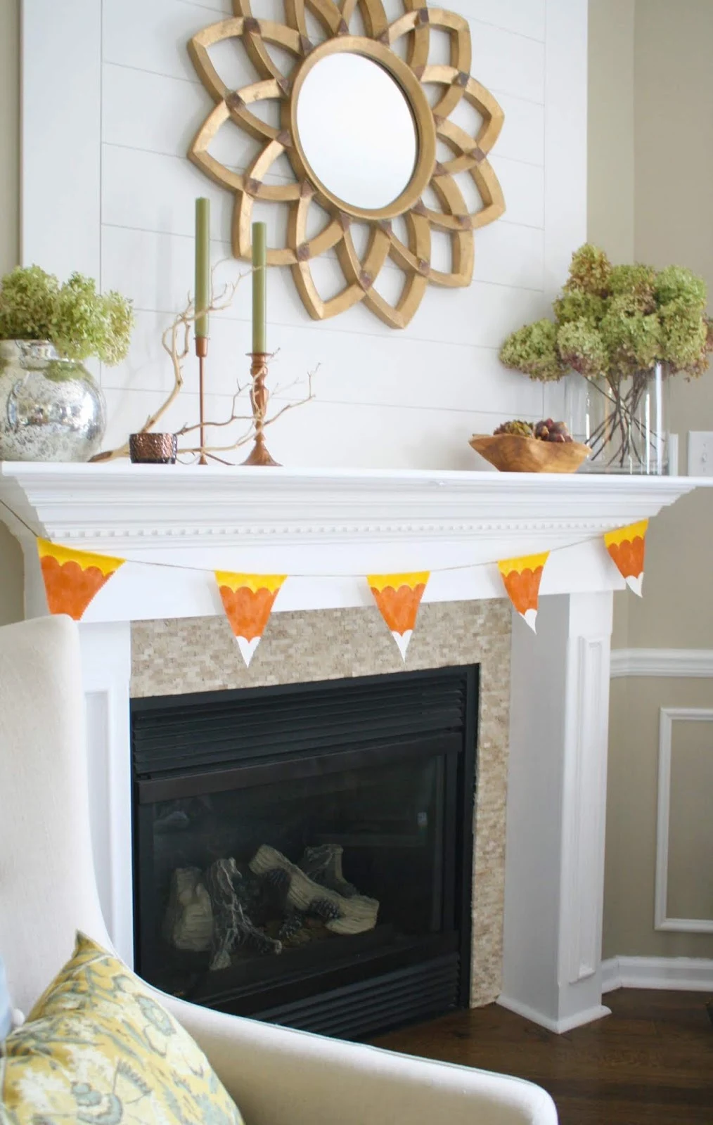 DIY candy corn bunting for fall