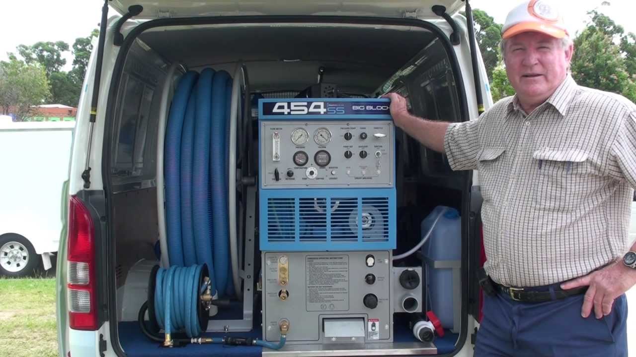 Truckmount carpet cleaner