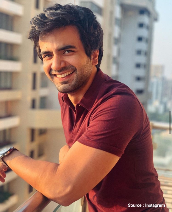 Ayush Mehra Age, Girlfriend, Height, Wiki, Income, Instagram and more