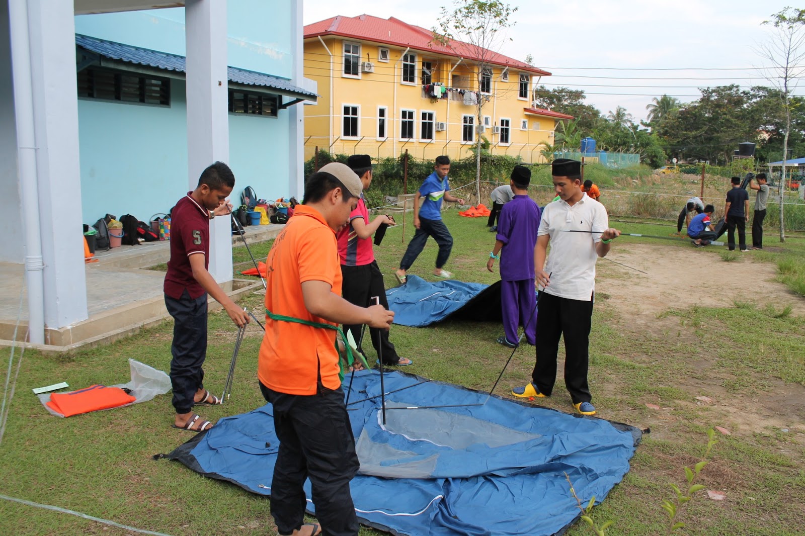 PROGRAM MOTIVASI PERDANA PMR SMA MAIWPL 2013 Sekolah