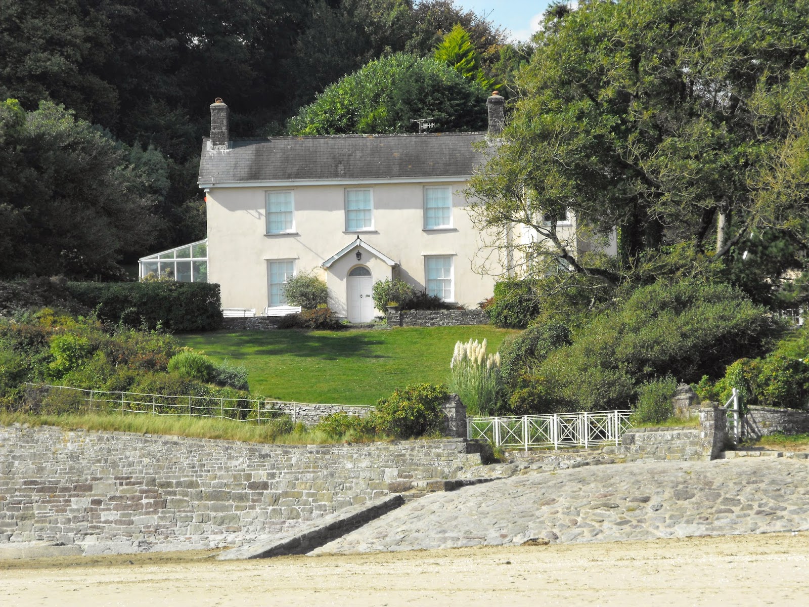 View Mansion House Llansteffan History Background