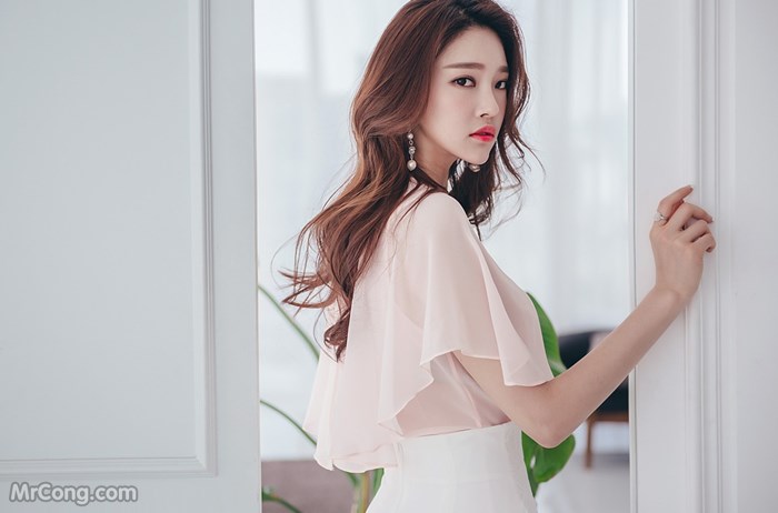 Beautiful Park Jung Yoon in the April 2017 fashion photo album (629 photos) photo 13-8