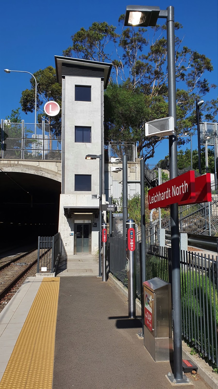 Sydney City and Suburbs Lilyfield, Leichhardt North, light rail stop