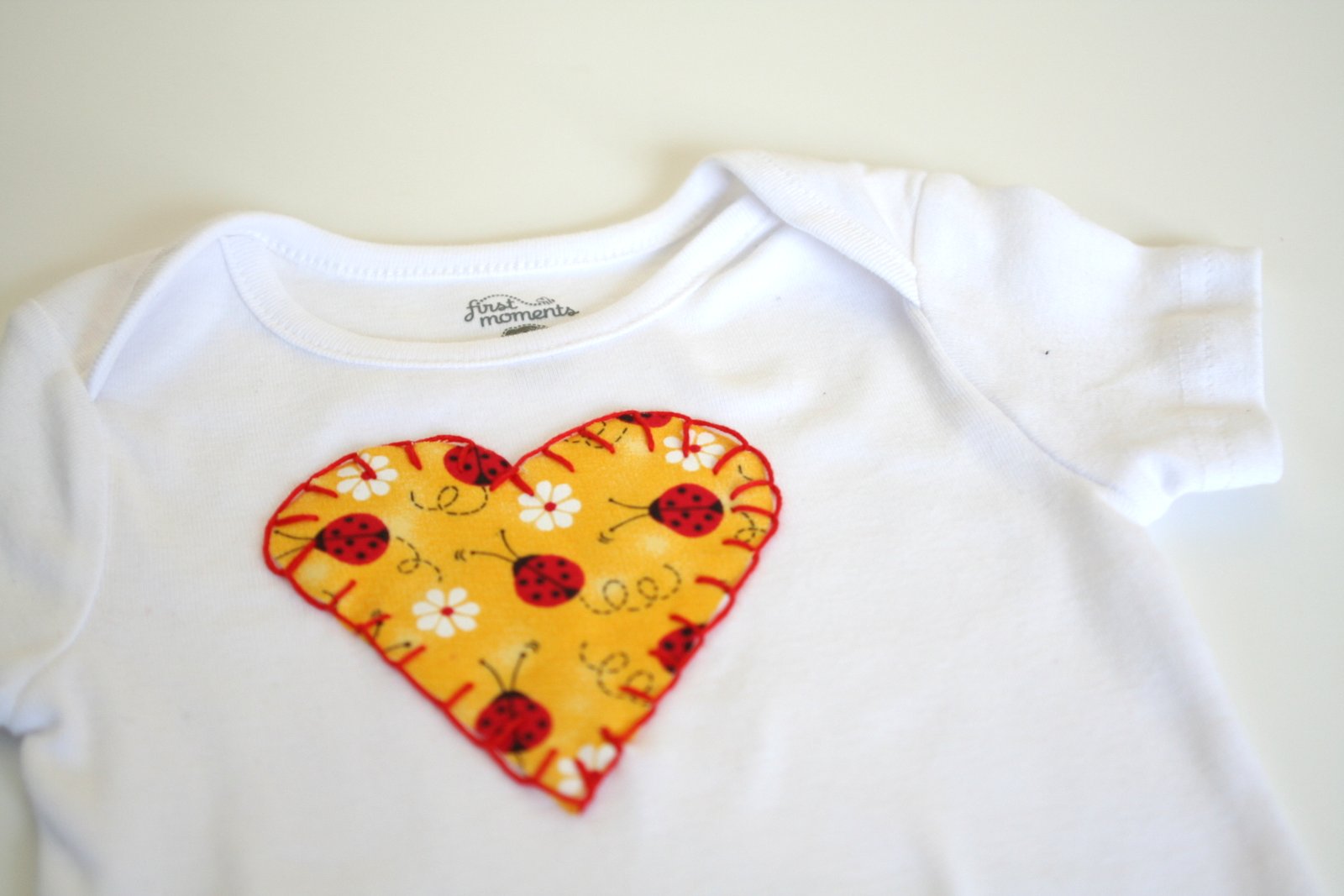 Sewing Mama RaeAnna: Heart applique with Blanket Stitch tutorial