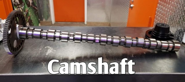 Difference between crankshaft and camshaft