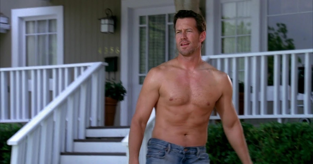 ausCAPS James Denton shirtless in Desperate Housewives 104 "Who's