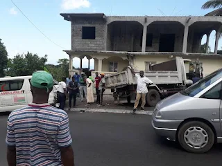 L'ambulance de l'hôpital de Mbeni percute un camion