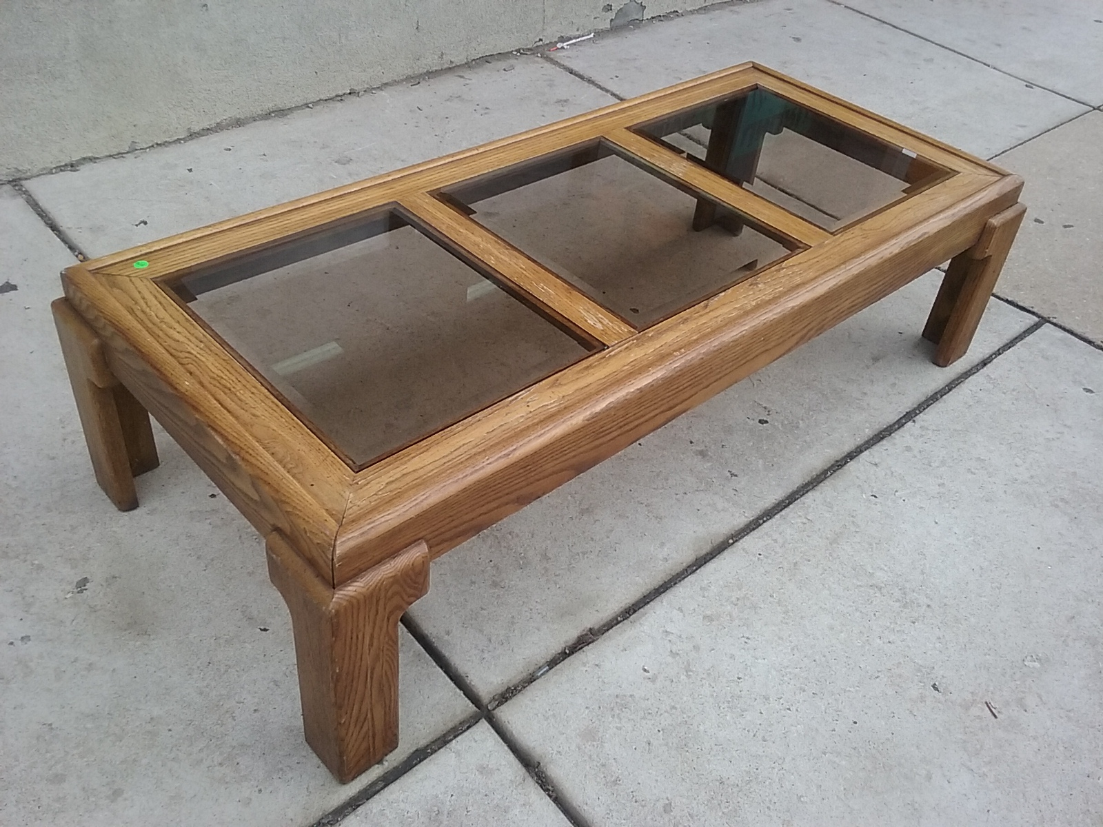 Uhuru Furniture & Collectibles Coffee Table w/ 3 Glass Inserts 75 SOLD