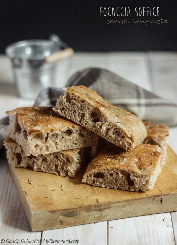 Focaccia soffice di farro integrale senza impasto