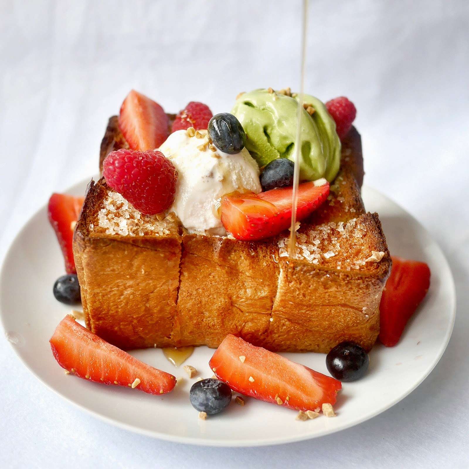 yellowfingers {Recipe} "Honey" Toast with Berries and Ice Cream