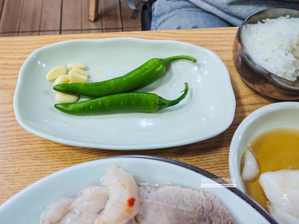 釜山必吃美食,雙胞胎豬肉湯飯,釜山好吃,大淵站美食