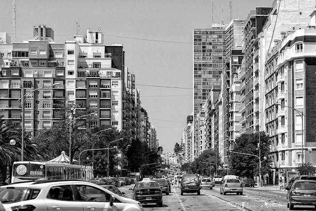 Avenida Colón Blanco y Negro de Avda.Colón,Mar del Plata,Argentina