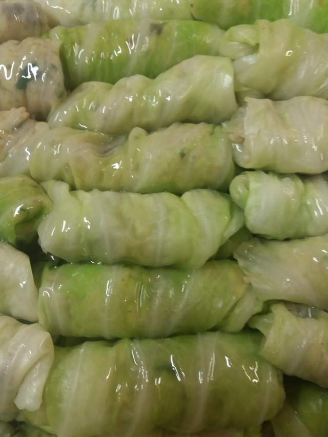 Η Συνταγή της Ημέρας: Λαχανοντολμάδες με Άσπρο Λάχανο Η Συνταγή της Ημέρας: Λαχανοντολμάδες με Άσπρο Λάχανο