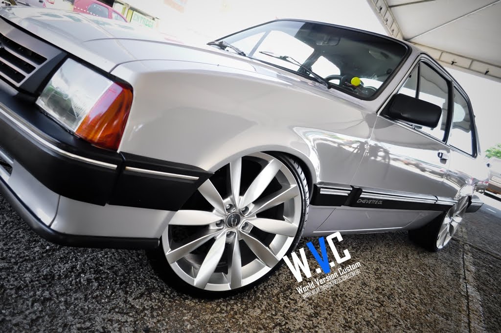World Version Custom Chevette + Rodas aro 18"