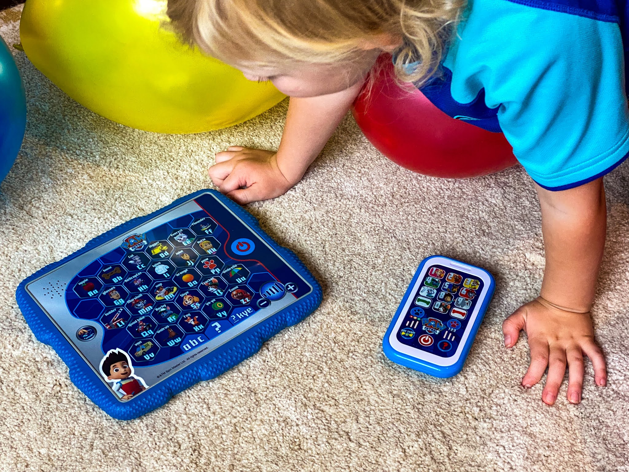 Bær Forbedre smerte Review: PAW Patrol Learning Toys - Ryder's Alphabet Tablet and My First  Smart Phone - Counting To Ten