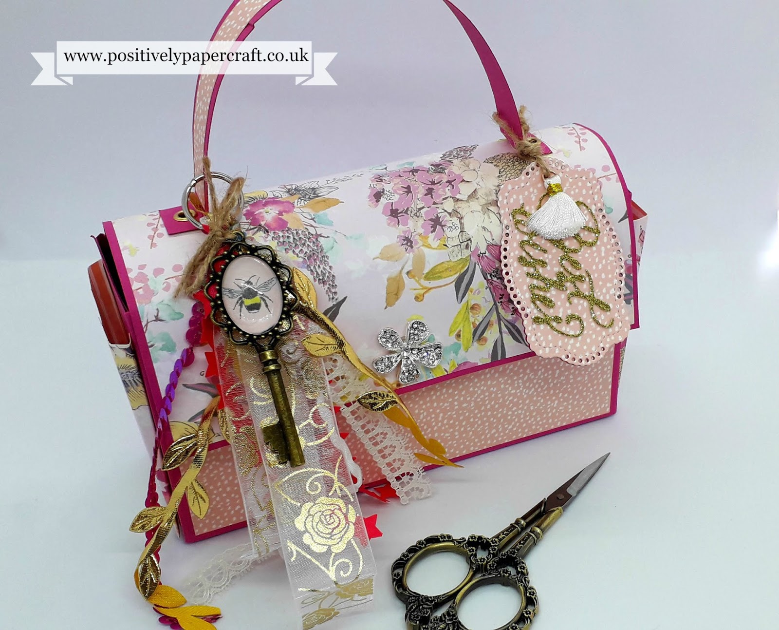 Positively papercraft Easy Paper Handbag (Featuring BeeBee Craft Products)