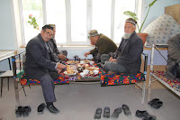 Kyrgyzstan, Arslanbob, Soy Buyi Chaikhana, topchan, © L. Gigout, 2012