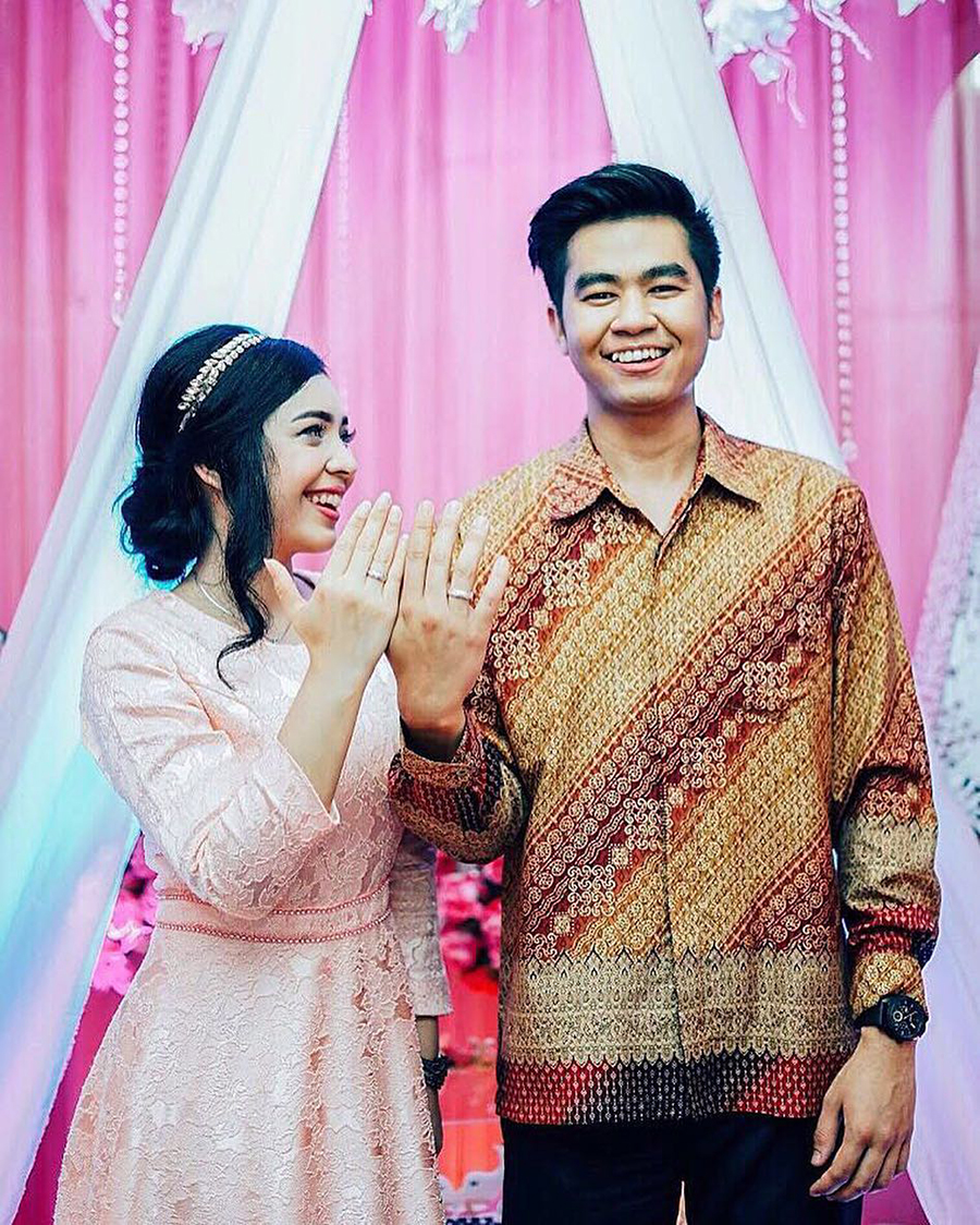 Arif Muhammad Youtuber Mak Betty Mak Beti Ari Muhammad Youtuber keren