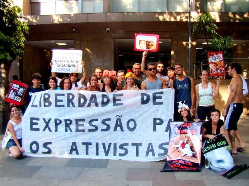 Movimentos Sociais e a Mas, afinal, o que é um ativista? Movimentos Sociais e a Mas, afinal, o que é um ativista?