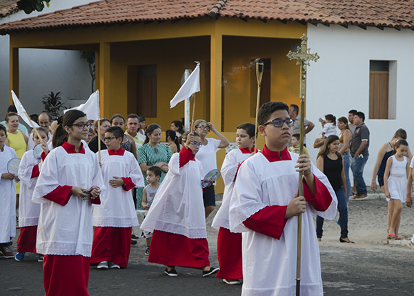 Procissão reúne milhares de fiéis no fim do Festejo da padroeira de Cocal - Imagem 4