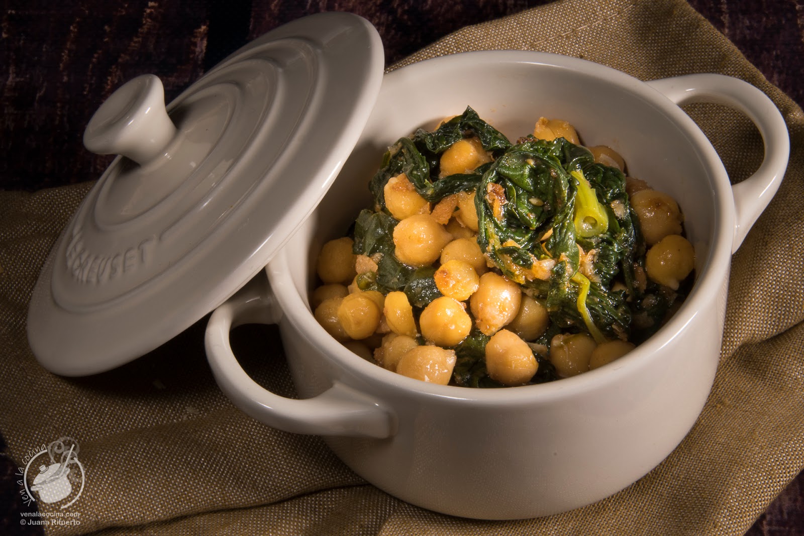Garbanzos con espinacas. Receta andaluza Recetas de Cocina en español