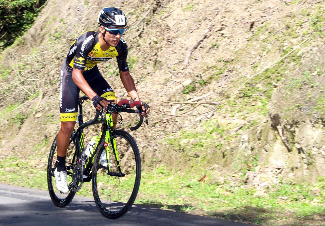 JHONATAN CAÑAVERAL CON BICICLETAS STROGMAN EN LA CARRERA ORO Y PAZ
