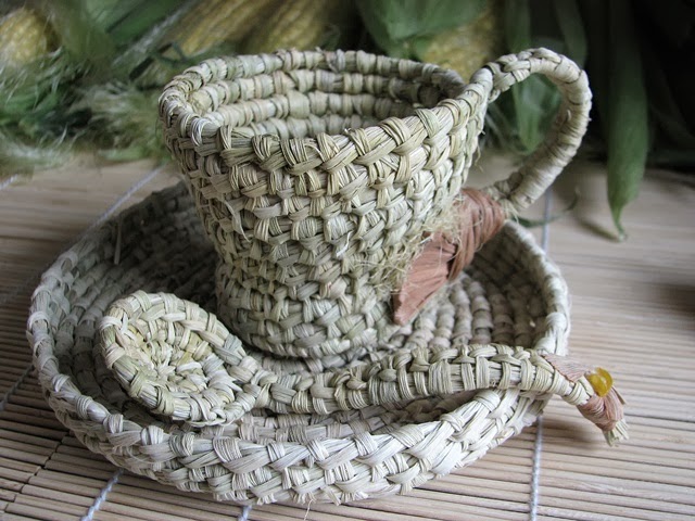 кашпо из ротанга кукурузный листовой. плетеное кашпо из ротанга. кашпо плетеное. Nobilis marco кашпо. горшок для цветов плетеный пластиковый.